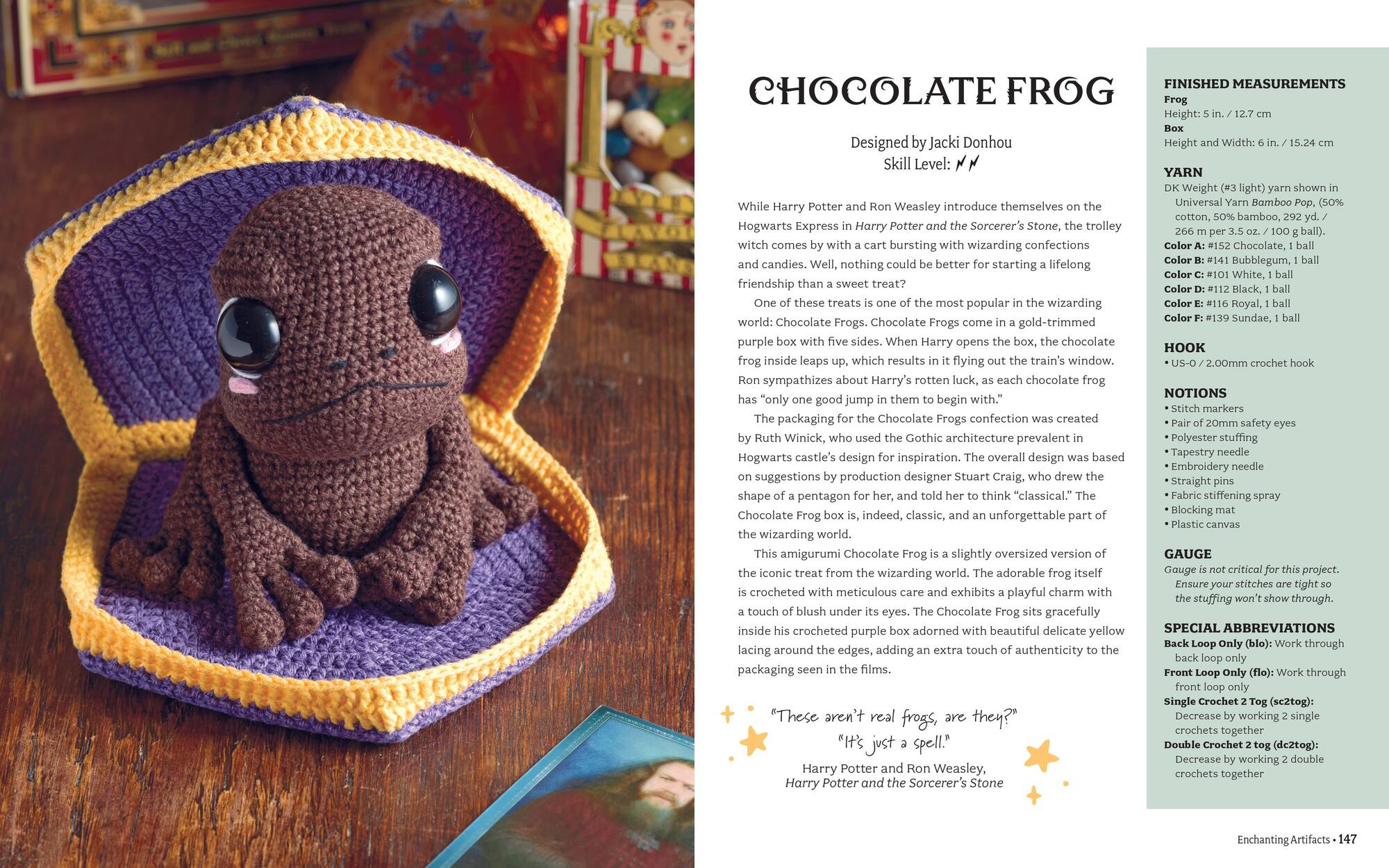 Harry Potter™ The Official Book of Crochet Amigurumi